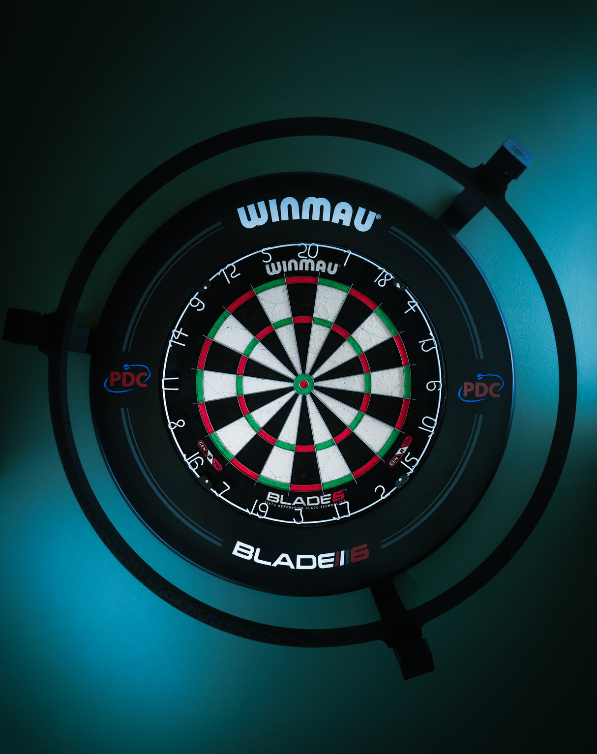 Autodarts Komplettpaket Winmau Starter - Autodarts Halterung + Winmau Plasma Lichtring + Kameras + Dartscheibe + Surround + PC